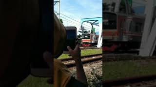 POTRET Masinis-Masinis Ramah Saat Berdinas #shorts #railway #masiniskeretaapi