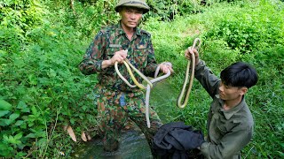 NGHE TIẾNG KÊU LẠ TRONG BỤI CÂY CHẠY ĐẾN BẤT NGỜ CÓ NGAY MÓN ĐẶC SẢN - SĂN BẮT RẮN - Bùi Văn Trọng