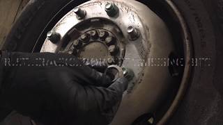 How check wheel nuts , washers , studs , rims on a Mercedes with spherical collar nut , lock Washer