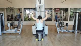 Горен скрипец зад врат (Lat pulldown behind neck)