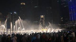 Light show and fountain dance at Dubai mall