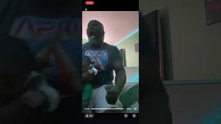 DAD GOES CRAZY WITH BABY IN HIS ARMS😲😲😲😲 #newyorkjets