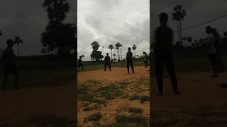 இந்தா பாருங்க - Playing volleyball