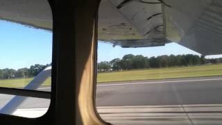 Onboard Short Final into Daytona Beach in a Cessna 172