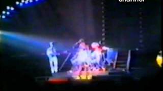 Queen Live In Vienna 1984 - part 1