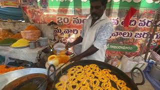 ఇతను జీలబి చేయడం చూస్తే షాక్అవుతారు /Indian Old Man Making Jalebi Sweet Different Style #streetfood