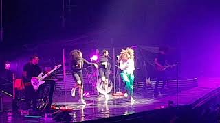 Ella Eyre - Together (Live @Forest National, Brussels, Belgium) (17/03/2018)