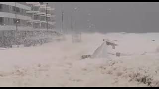 Strange sea foam appears in Uruguay #storm