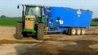 Farm Demo: The Largest Patz Feed Mixer 1400-1580 Cu/Ft Vertical TMR