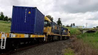 Pacific National With Manildra Freight Train In Molong NSW. 14 November 2022