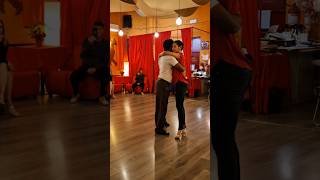 Tango workshop: crosses