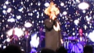 Boy George performing Bowie's Starman at The Beacon NYC 7/27/15