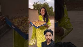 Amaira k bhai behan pizza le aye #thegeetagurjar​ #shorts​ #radharani​ #pizza​