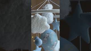 Baby mobile crib with hot air balloon #babymobile #nurseryideas #babyboy #babylove #babyshower #baby