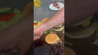 Amerikan burgers #honey #fakir #rambo #bali #kahvaltı #sandviç #alita #full #ferrari #rambo6