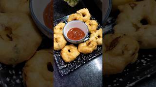 Simple nd Easy Urad Daal Medu Vada/Anshul Kitchen #viral #ashortaday #food #recipe #viralvideo