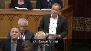 Budai Gyula azonnali kérdése és Tállai András válasza