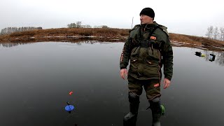 Опасный первый лёд 21-22.Расставили жерлицы на воде.Потепление сыграло злую шутку.