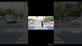 Dubai road cross rules for pedestrian// when to cross road in dubai//dubai road cross rules