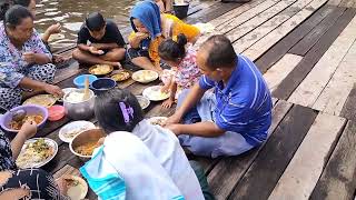 Makan Makan di Suasana Pasang Ala Anak Kampong