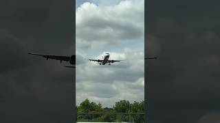 Air Canada A321 Arriving at Toronto Pearson #torontopearsonairport #yyz #canada #aircanada