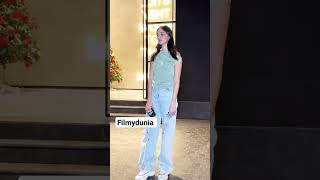 Ananya Pandey Look cute 😍 #youtube #ananyapandey #shorts #celebrity #bollywood #goabalebeach