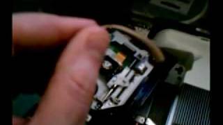 How to fix a Benq Phillips Drive in an Xbox 360  with a rubber band