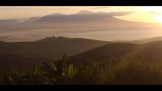 GUNUNG SEMERU,BROMO,KAWI,KELUD,DARI KEJAUHAN