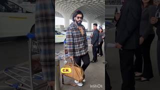 Malaika Arora की Ex Boyfriend Arjoon Kapoor दियाना हुए नजर आए Mumbai Airport पर *इश्क जादे*