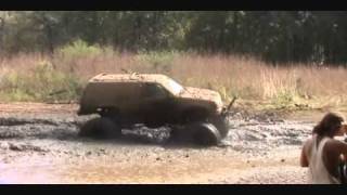 Huge ford bronco with big block and 54 boggers getting stuck