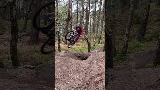 You won’t believe the trail these mountain bikers found hidden! #mtb #enduro #jumps #goodtimes