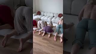 😍 Yoga With Anna 😍 Relaxing Yoga Flow with Friends 🧘‍♀️👍📨 Deep Stretch & Relaxation #yoga #shorts