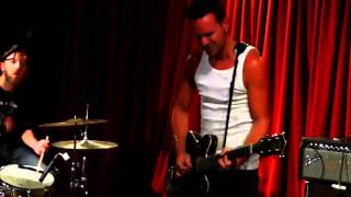 Honey'S - Live "Call It Stormy Monday" (T-Bone Walker cover)