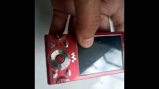 Sony ericsson W995 red hands-on. Trên tay Trùm nghe nhạc sony ericsson w995 đỏ.