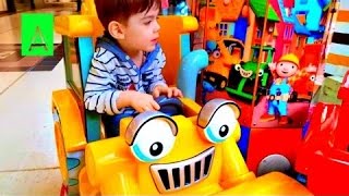 Thomas the Tank Engine/Bob the Builder Token Rides/ Fishes Swim Song/Nursery Rhymes