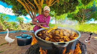 African Village Life//Cooking Most Delicious Traditional Food for Breakfast | Chicken Curry Potatoes