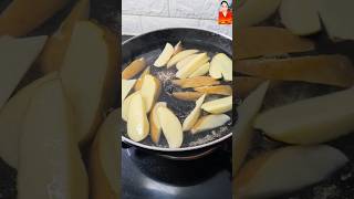 Potato kuchh aisa bhi ban sakta hai #shorts #recipe #potatowedges #trending #viralfood  @Seema-b9x