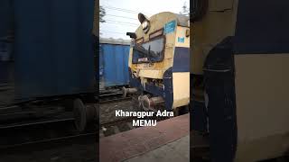 Kharagpur Adra MEMU leaving Medinipur #railfans #indianrailways #railfanning #medinipur #MEMU