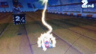 Mario Kart 7 - Toad and Daisy gets shrunken by a lighting bolt