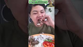 Enaknya sarapan nasi pake sop daging sapi + tomat + cabe rawit + kerupuk