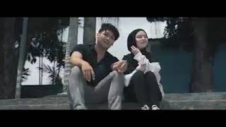 Puspa Indah ft Aprilian -Manjakan Aku (official music video)