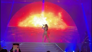 “Homesick” by Madison Beer [live from the Spinnin Tour Barcelona, Spain] 16.03.24