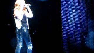 LIVE Celine Dion - Alone - Montreal