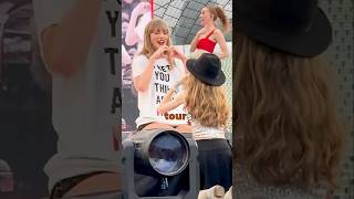 Who Are Taylor Swift’s Three Favorite Celebrity Friends #shorts