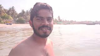 समुद्रामधे पायाला काय लागल??!! Malvan beach stay #malvan #tourism Vlog 3 @vlogswithrupesh