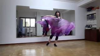 Celebramos el Día de la Danza con Valeria. Profesora de Danza oriental de la UPL