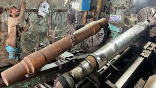 Amazing Turning Process of Industrial Shaft