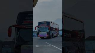 GANTENG NYA BUS D’QUEENSHA DENGAN TOPI TIPIS BERKOMBINASI TELOLET AA ULAH DEPO WAEE