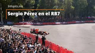 Sergio Pérez enciende Paseo de la Reforma con el RB7 de Red Bull Racing