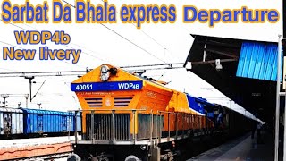 22479 Sarbat da bhala Express Departure Jalandhar City with New livery Wdp4b 💥🔥♥️ #shorts #viral